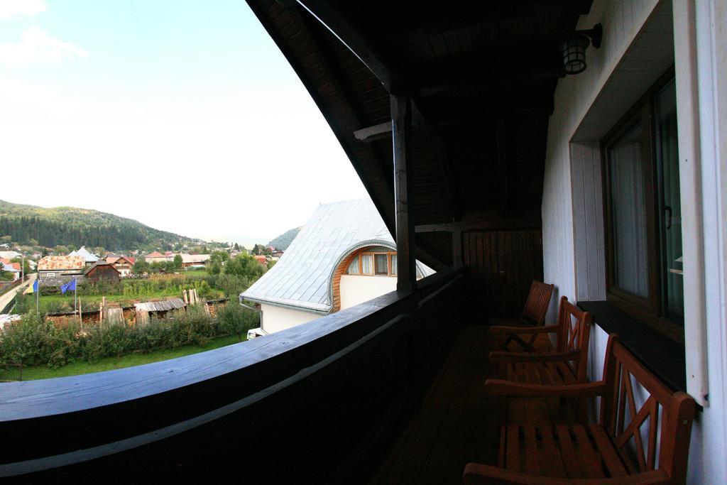 Pensiunea Casa Elvira Vama (Suceava) Quarto foto